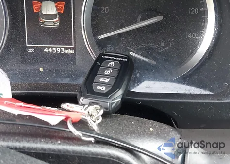 2018 Toyota Highlander Xle z USA, uszkodzony, nr VIN 5TDJZRFH9JS554891